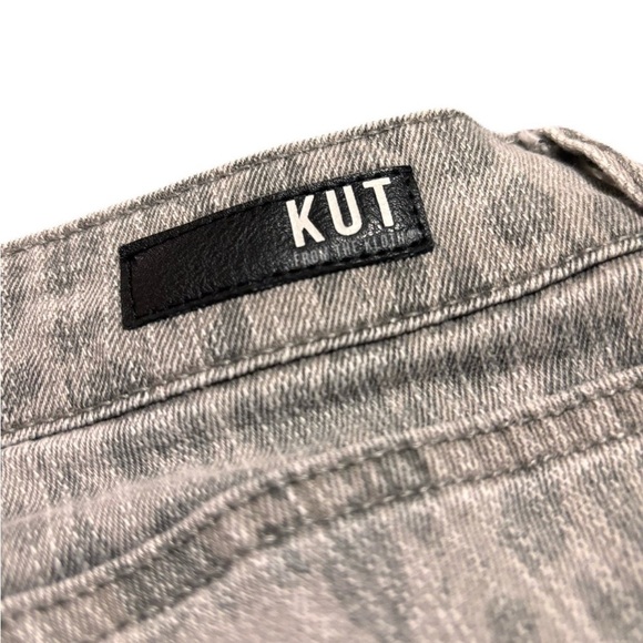 KUT from the Kloth Hi Rise Connie Leopard Print Jeans Size 8 Raw Hem Button Fly - Picture 4 of 6